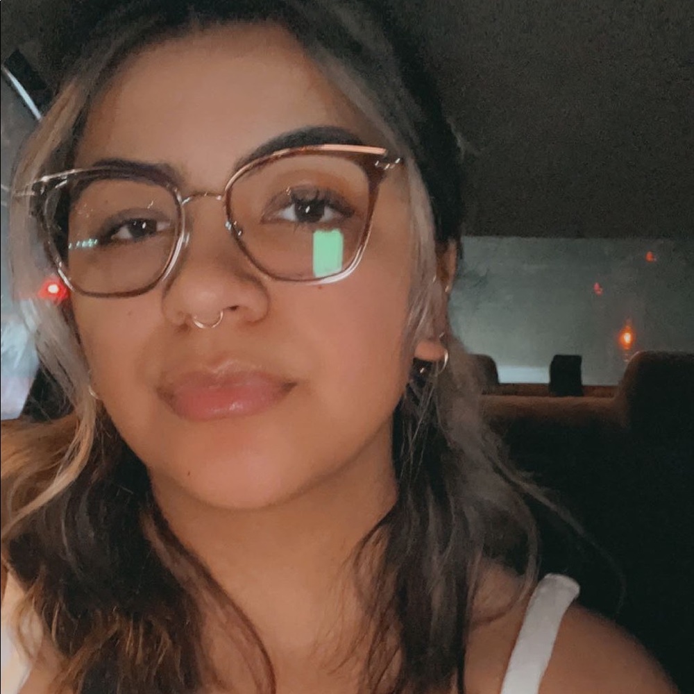 Meet your Posher, Yasmin
